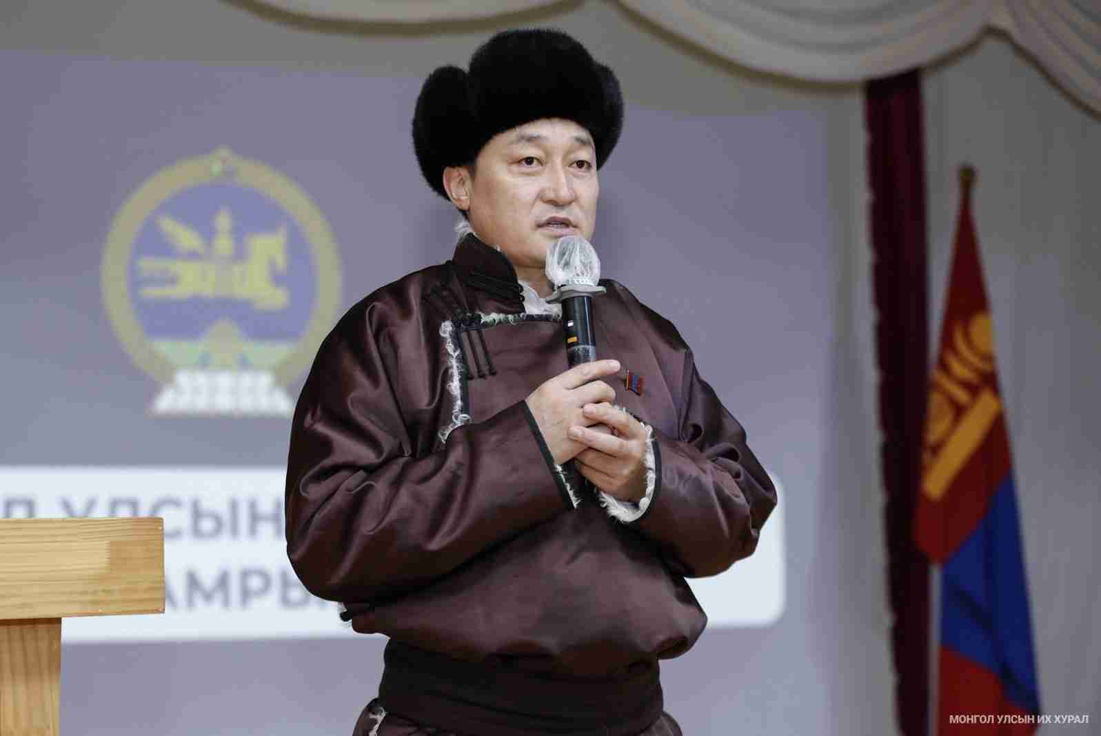 Д.Амарбаясгалан: Төрийн үйлчилгээг иргэн төвтэй болгоход анхан, дунд шатны удирдлагуудын оролцоо, хандлага чухал